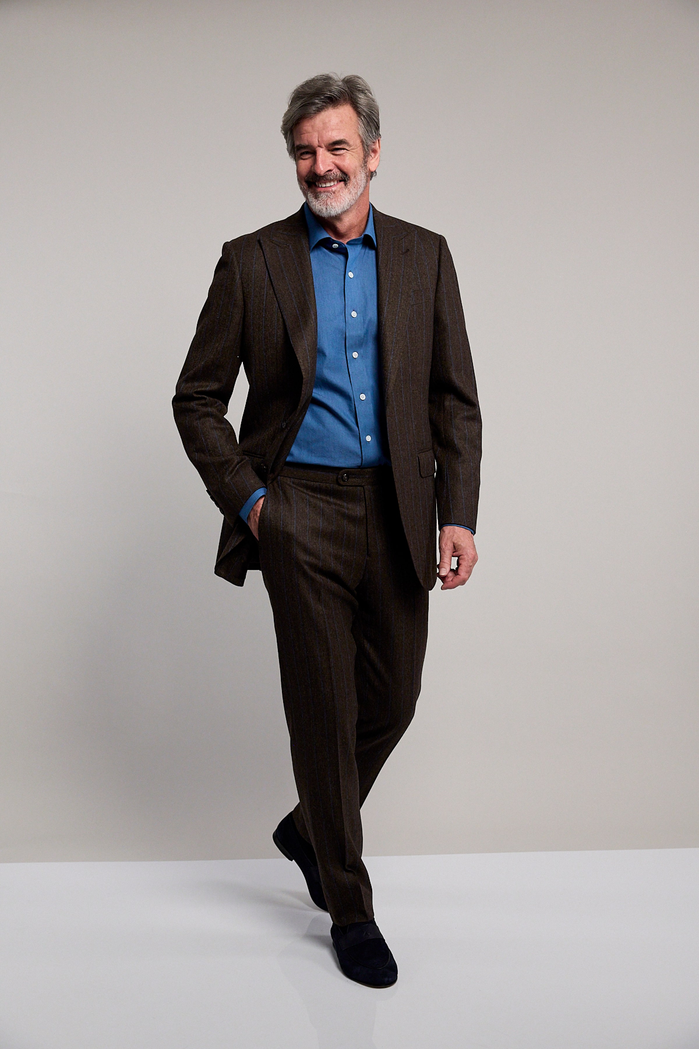 Wear Pinstripe Suit With Style – Flex Suits
